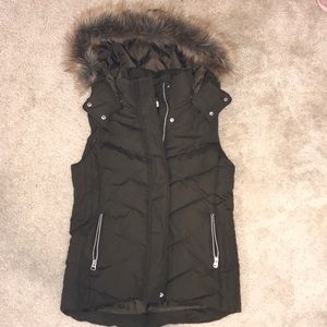H&M Brown/olive puff vest